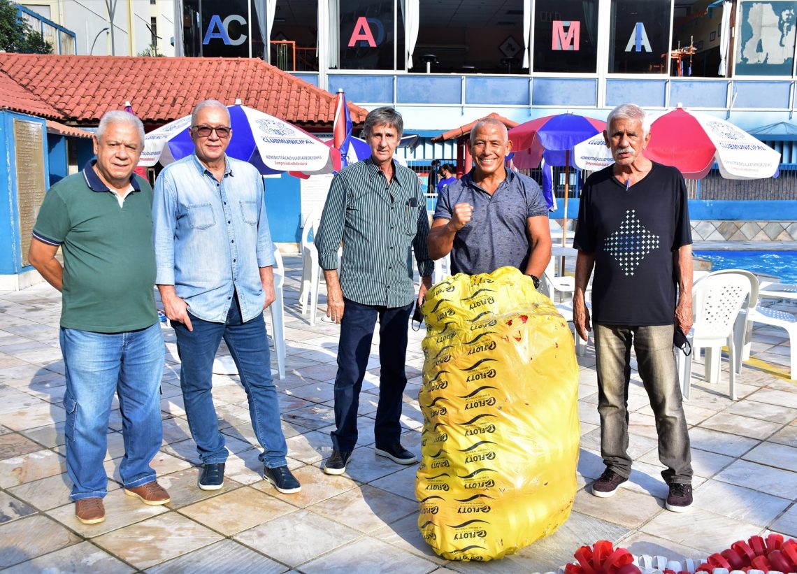 Inauguração de novas raias na piscina semiolímpica do Club Municipal