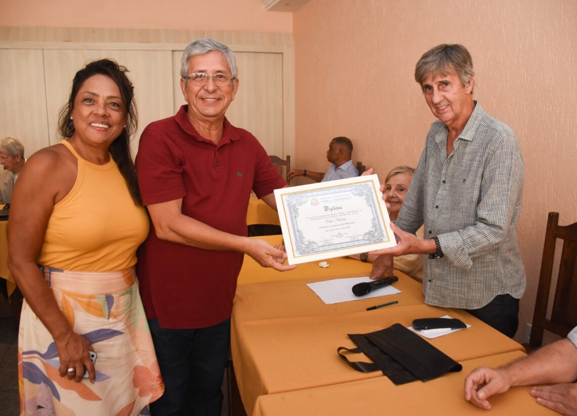 Almoço Marca a Entrega de Diplomas de Amigo do Club Municipal