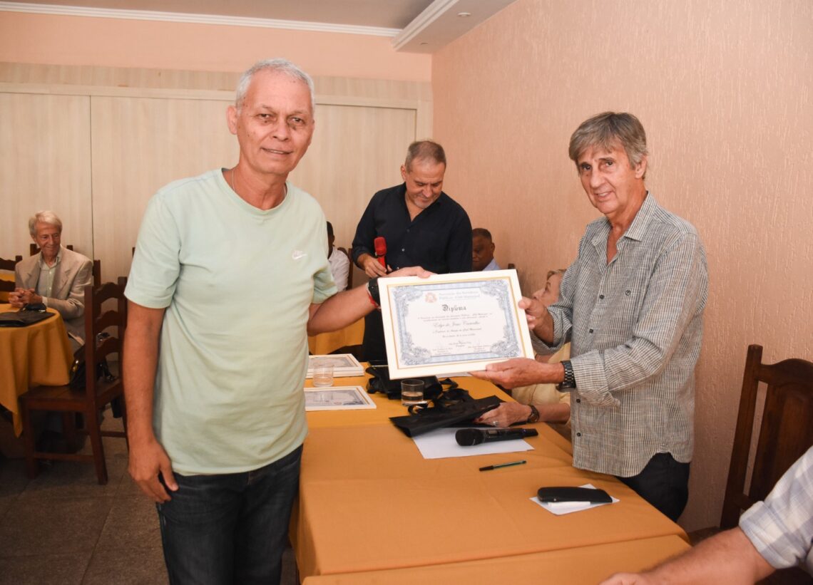 Almoço Marca a Entrega de Diplomas de Amigo do Club Municipal