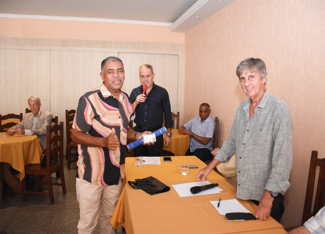 Almoço Marca a Entrega de Diplomas de Amigo do Club Municipal